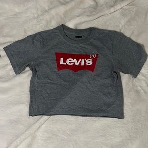 Cropped Levi’s Shirt